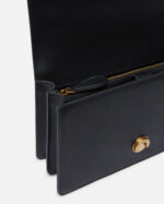PINKO Borsa a tracolla media Love Bag in pelle liscia 100941 NERA - immagine 4