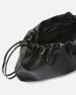 PINKO Borsa Clutch a spalla grande in pelle con logo Love Birds 105825 NERA - immagine 4